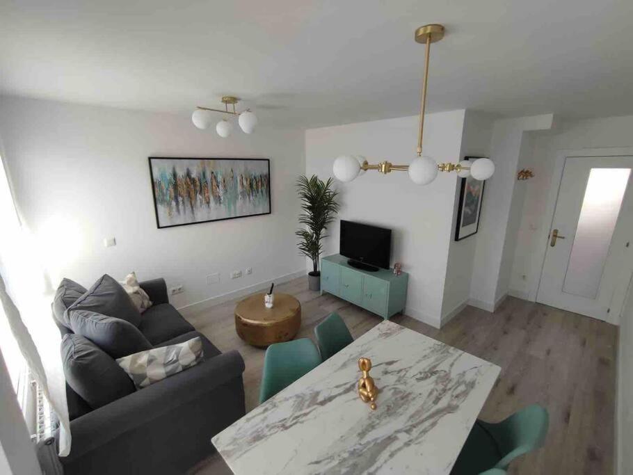 Exclusivo Apartamento Con Aparcamiento Gratuito ラレード エクステリア 写真